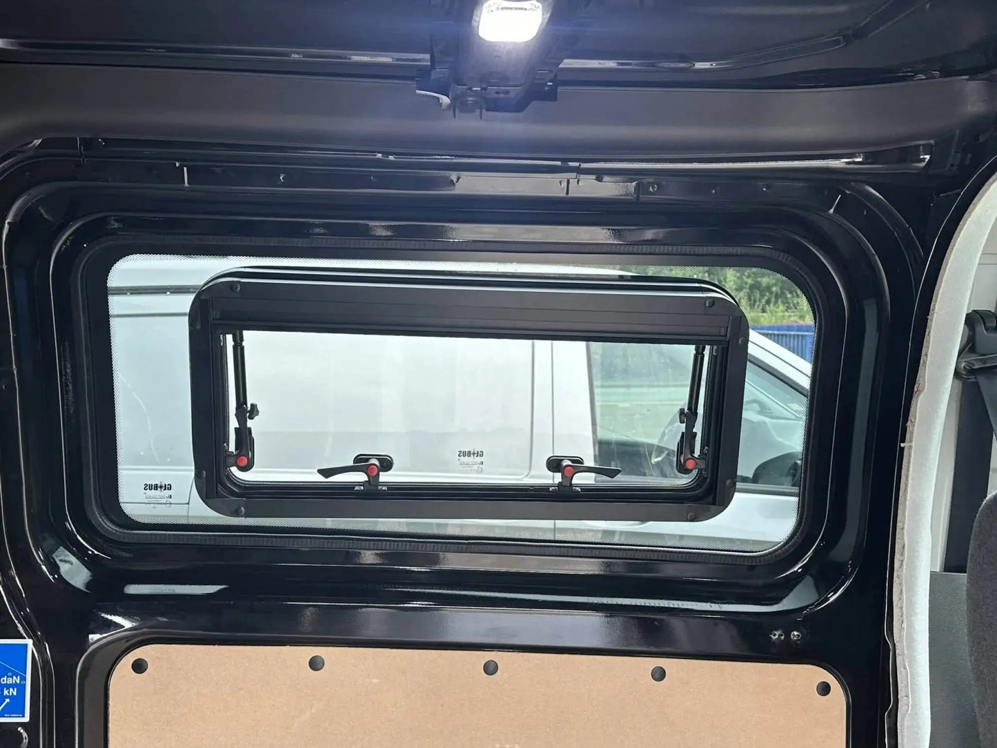 Ausstellfenster Ford Custom 3